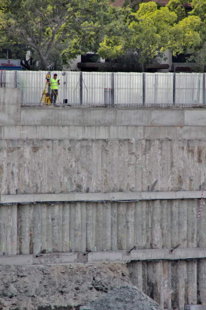 Construction workers, Land Surveyors, topographer